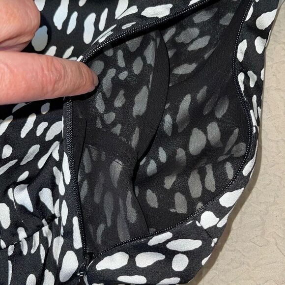 J. Crew Womens‎ Leopard Print Peplum Blouse Top Black White Size 6 - Picture 5 of 8